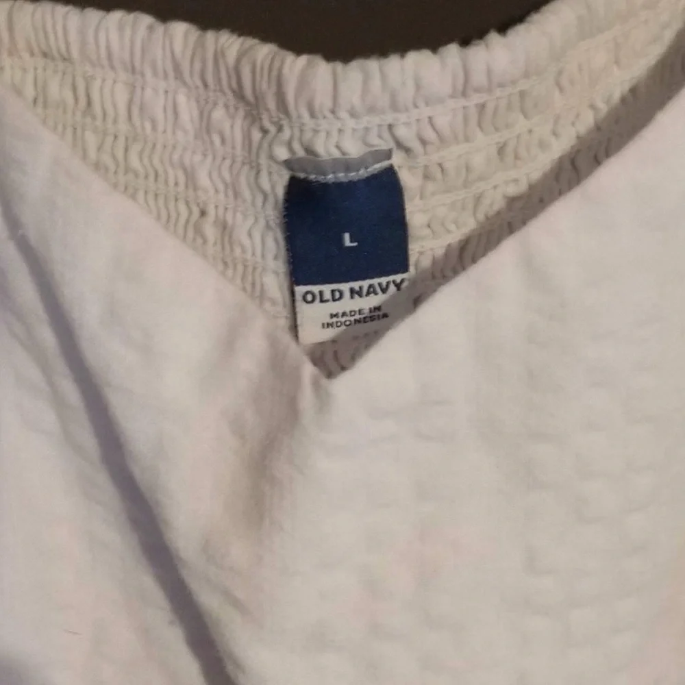 Old Navy Seersucker Puffed Sleeve Dress - Picture 3 of 4